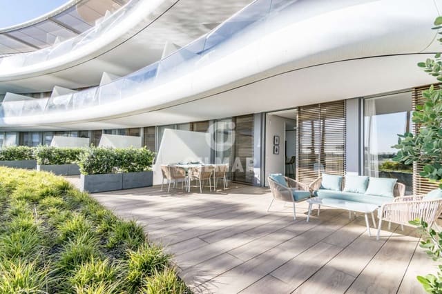 2 makuuhuone Asunto myytävänä paikassa Bahía Dorada, Estepona mukana uima-altaan 
autotalli - 850 000 € (Ref: 9206027)