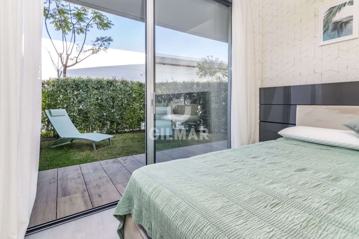 2 soverom Leilighet til salgs i Bahia Dorada med svømmebasseng garasje - € 850 000 (Ref: 9206027)