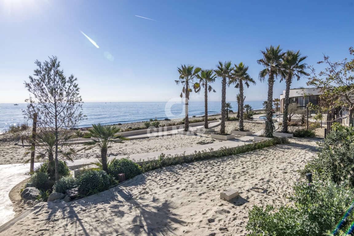 2 soverom Leilighet til salgs i Bahia Dorada med svømmebasseng garasje - € 850 000 (Ref: 9206027)