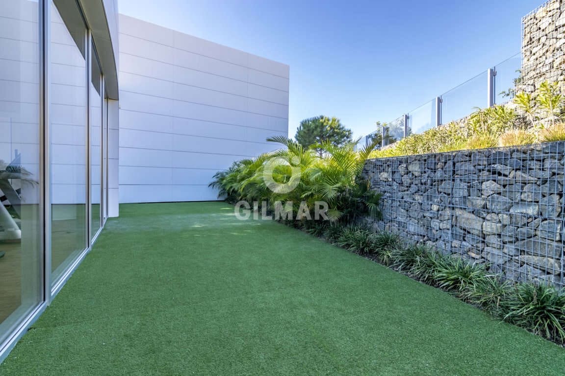 2 soverom Leilighet til salgs i Bahia Dorada med svømmebasseng garasje - € 850 000 (Ref: 9206027)