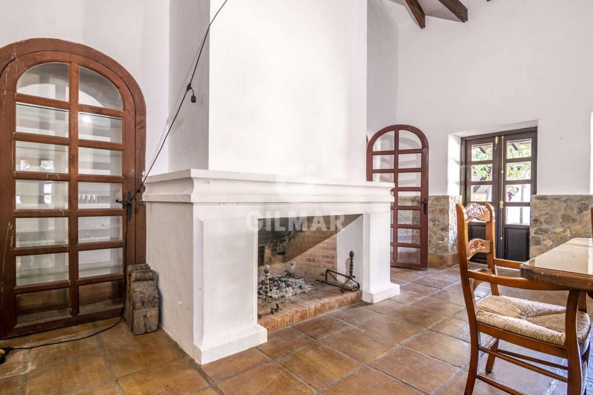 14 sypialnia Willa na sprzedaż w Guadiaro z basenem garażem - 3 500 000 € (Ref: 9206028)