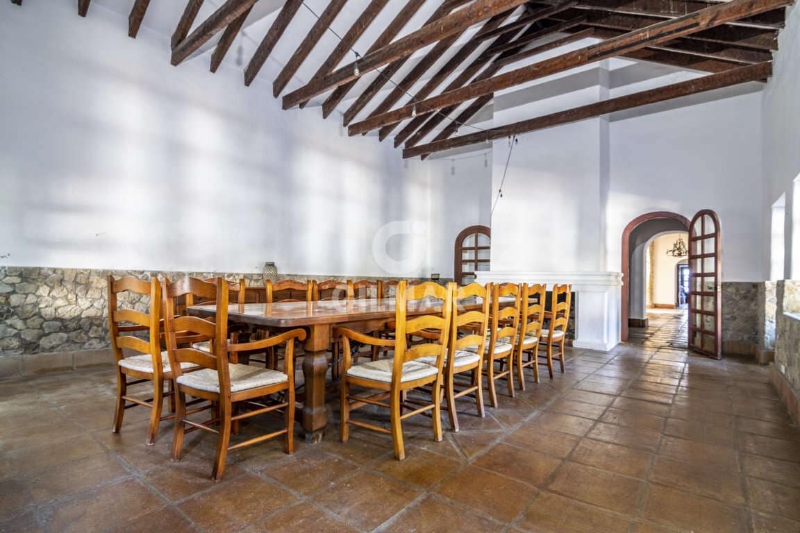 14 sypialnia Willa na sprzedaż w Guadiaro z basenem garażem - 3 500 000 € (Ref: 9206028)