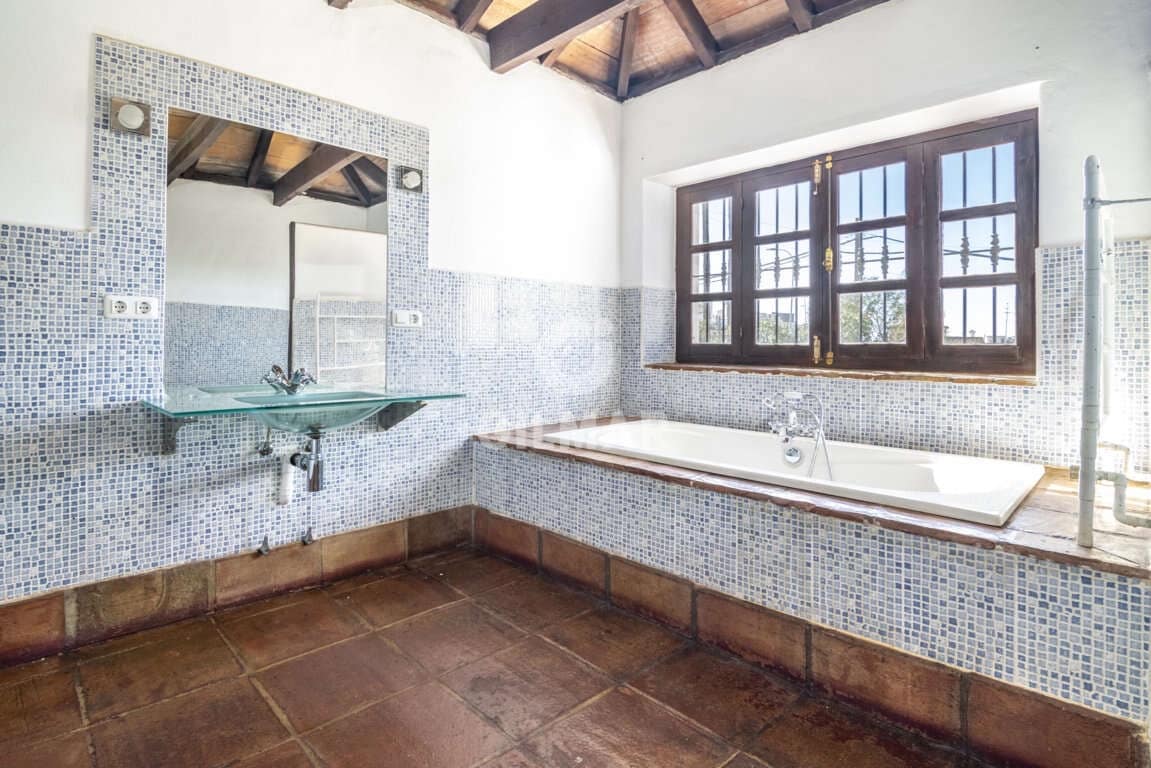 14 sypialnia Willa na sprzedaż w Guadiaro z basenem garażem - 3 500 000 € (Ref: 9206028)