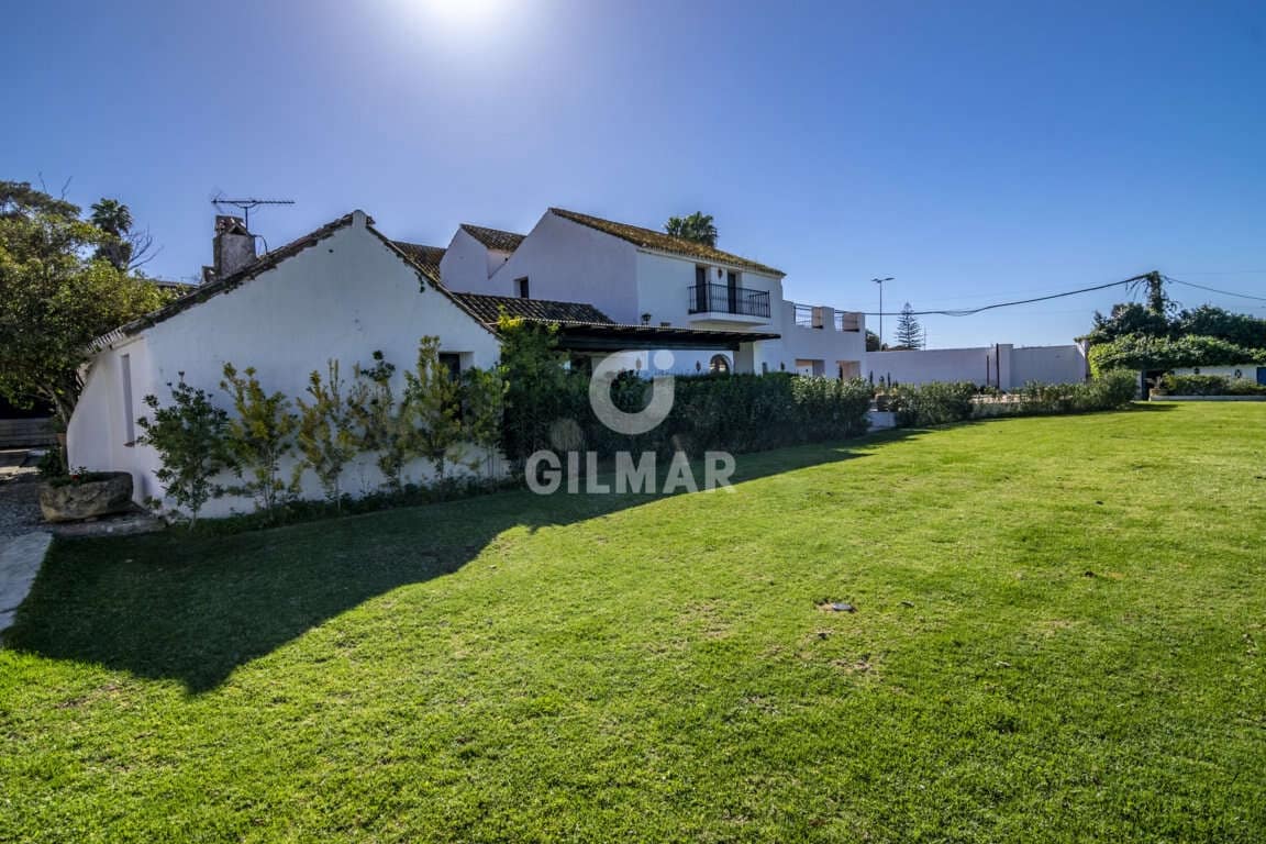 14 sypialnia Willa na sprzedaż w Guadiaro z basenem garażem - 3 500 000 € (Ref: 9206028)