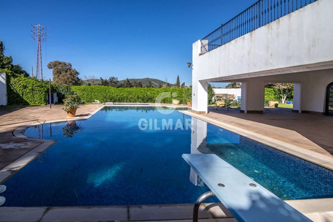 14 sypialnia Willa na sprzedaż w Guadiaro z basenem garażem - 3 500 000 € (Ref: 9206028)