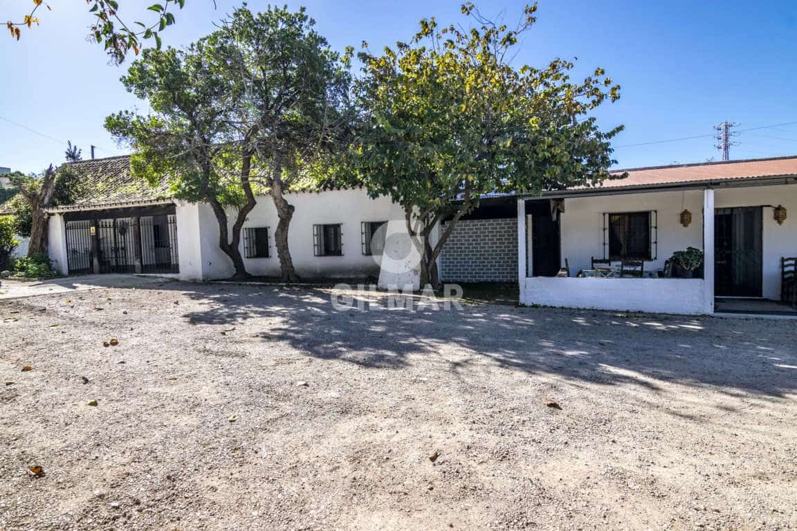 14 sypialnia Willa na sprzedaż w Guadiaro z basenem garażem - 3 500 000 € (Ref: 9206028)