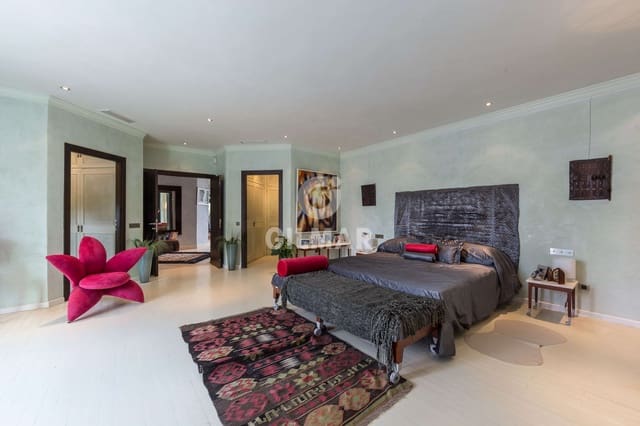 11 soverom Villa til salgs i Saladillo-Benamara, Estepona med svømmebasseng garasje - € 13 500 000 (Ref: 9206031)