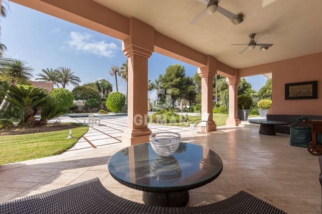 11 soverom Villa til salgs i Saladillo-Benamara, Estepona med svømmebasseng garasje - € 13 500 000 (Ref: 9206031)