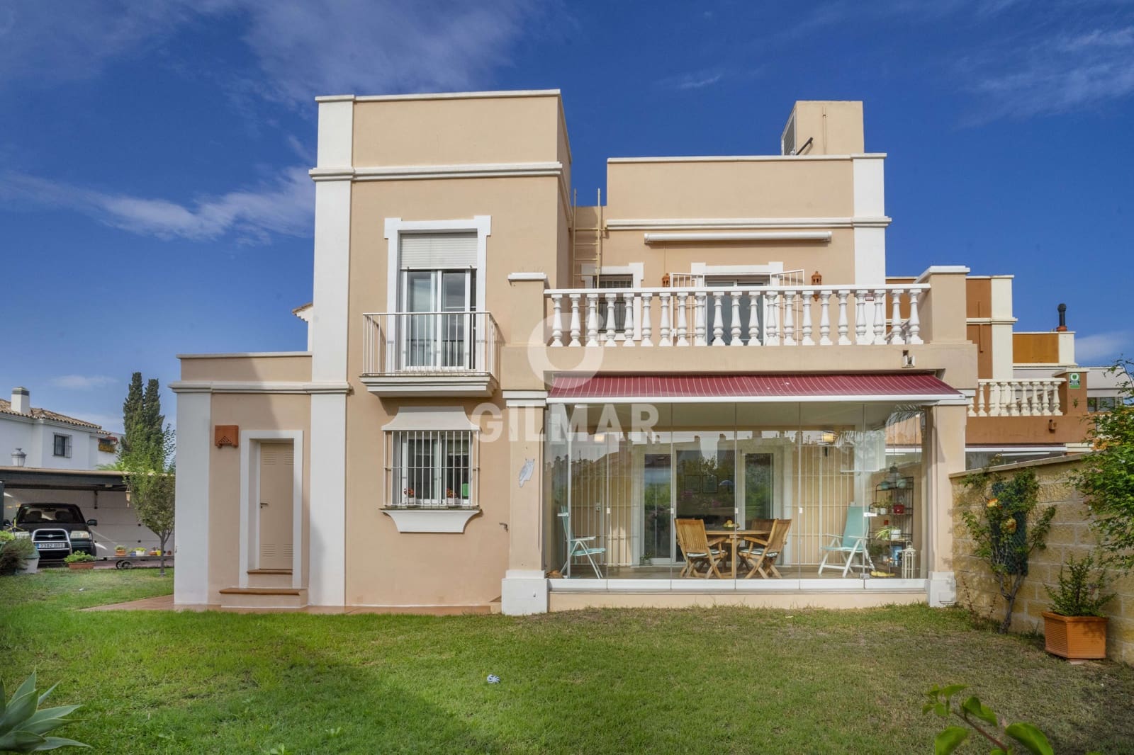 3 soveværelse Semi-Rækkehus til salg i San Pedro de Alcantara - € 1.200.000 (Ref: 9206033)