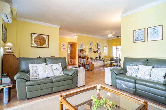 3 soverom Kjedet enebolig til salgs i Nueva Alcántara, Marbella - € 1 200 000 (Ref: 9206033)