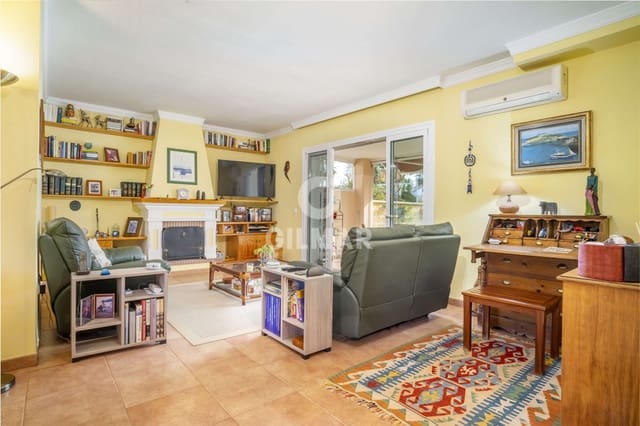 3 soverom Kjedet enebolig til salgs i Nueva Alcántara, Marbella - € 1 200 000 (Ref: 9206033)