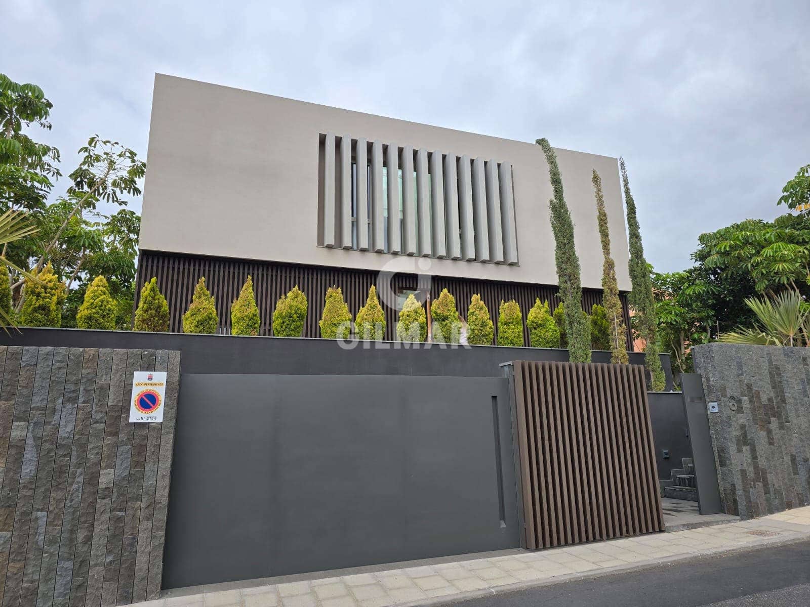 4 soverom Villa til salgs i La Caleta Adeje med svømmebasseng garasje - € 3 900 000 (Ref: 9206039)