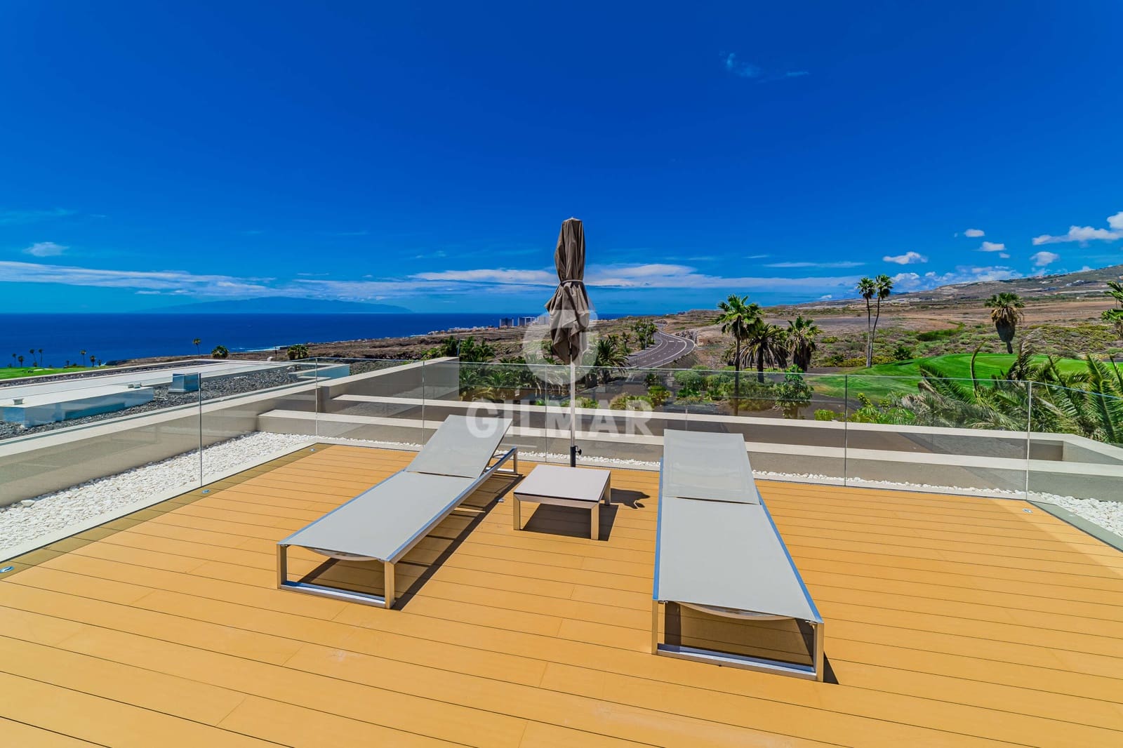 4 soverom Villa til salgs i La Caleta Adeje med svømmebasseng garasje - € 3 900 000 (Ref: 9206039)