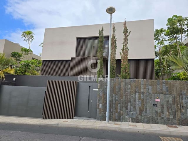 4 sypialnia Willa na sprzedaż w La Caleta Adeje z basenem garażem - 3 900 000 € (Ref: 9206039)