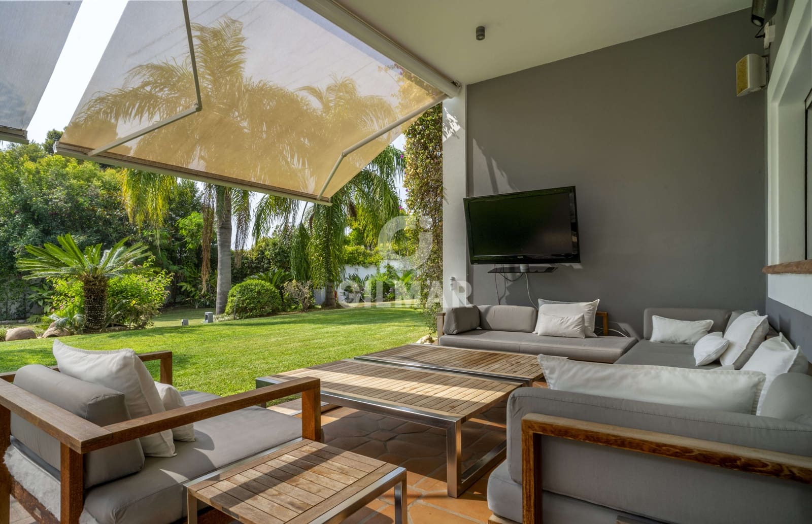 5 sypialnia Willa na sprzedaż w San Pedro de Alcantara z basenem garażem - 2 500 000 € (Ref: 9206040)