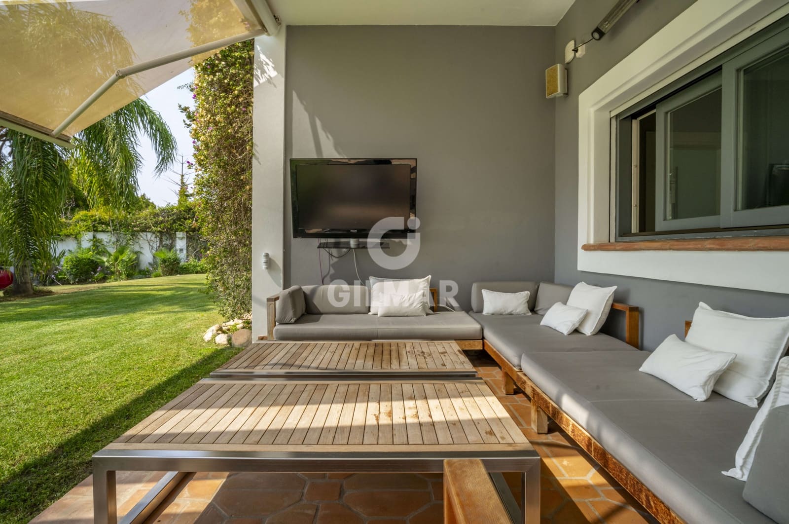 5 sypialnia Willa na sprzedaż w San Pedro de Alcantara z basenem garażem - 2 500 000 € (Ref: 9206040)