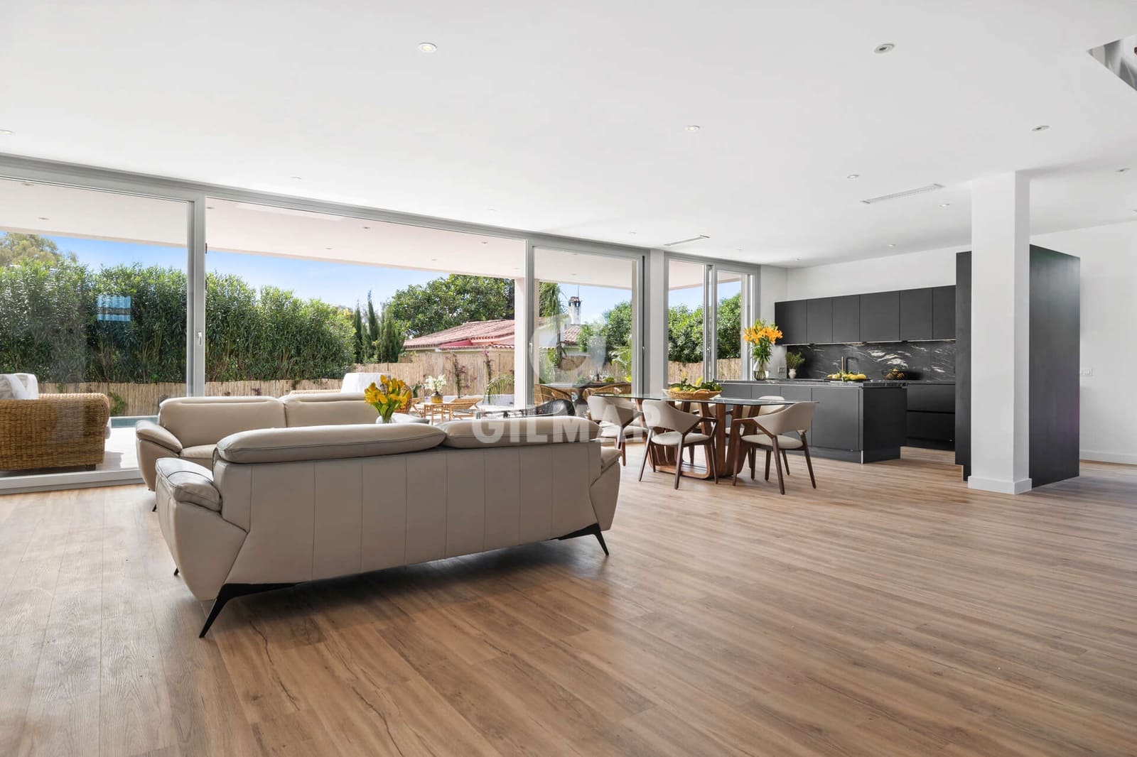 5 slaapkamer Villa te koop in San Pedro de Alcantara met zwembad garage - € 2.950.000 (Ref: 9206041)