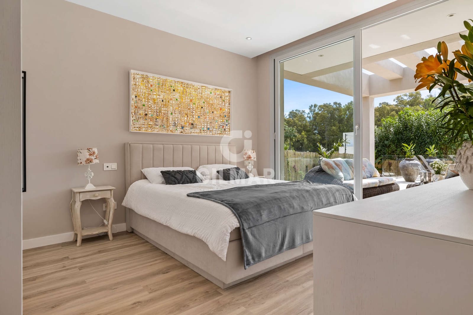 5 slaapkamer Villa te koop in San Pedro de Alcantara met zwembad garage - € 2.950.000 (Ref: 9206041)