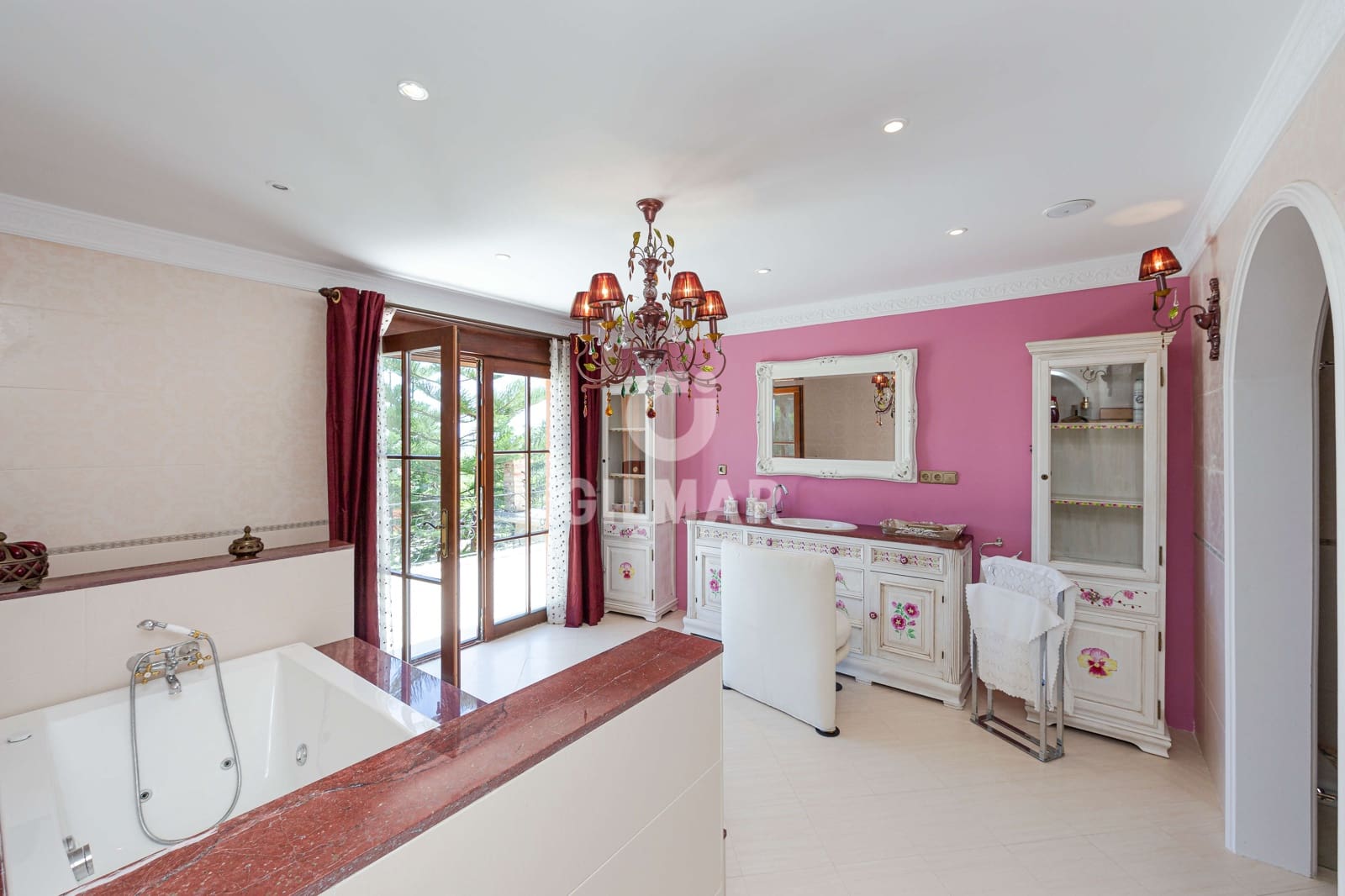 5 soveværelse Villa til salg i Benahavis med swimmingpool garage - € 1.700.000 (Ref: 9206045)