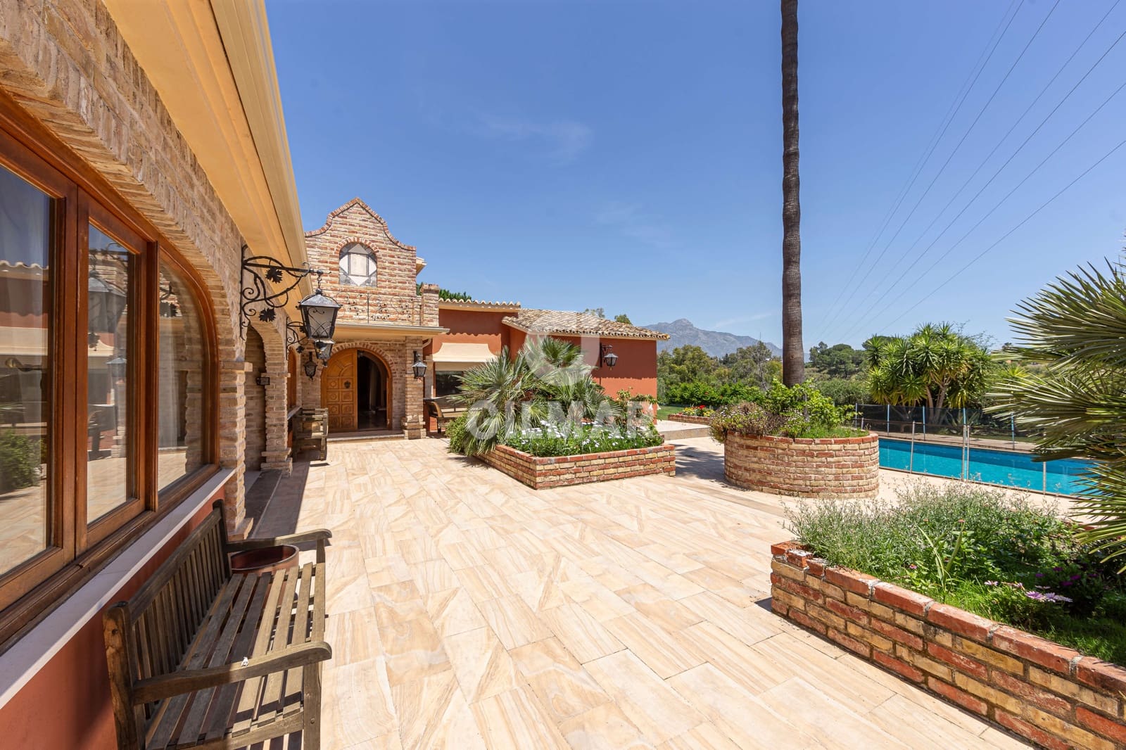 5 soveværelse Villa til salg i Benahavis med swimmingpool garage - € 1.700.000 (Ref: 9206045)