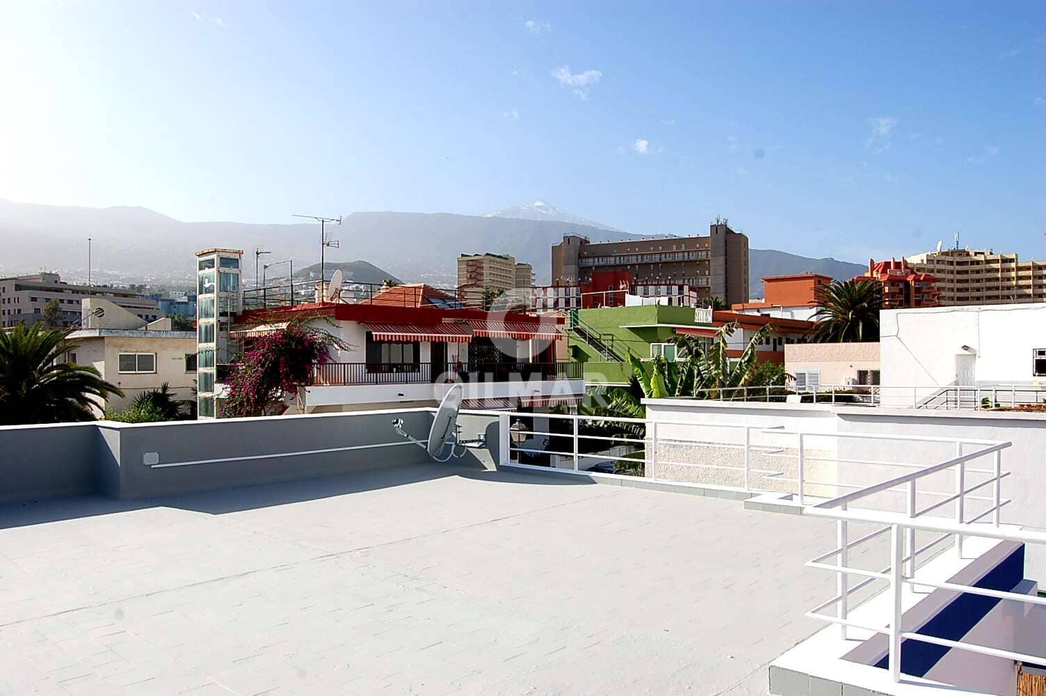 2 slaapkamer Villa te koop in Puerto de la Cruz met garage - € 580.000 (Ref: 9206053)