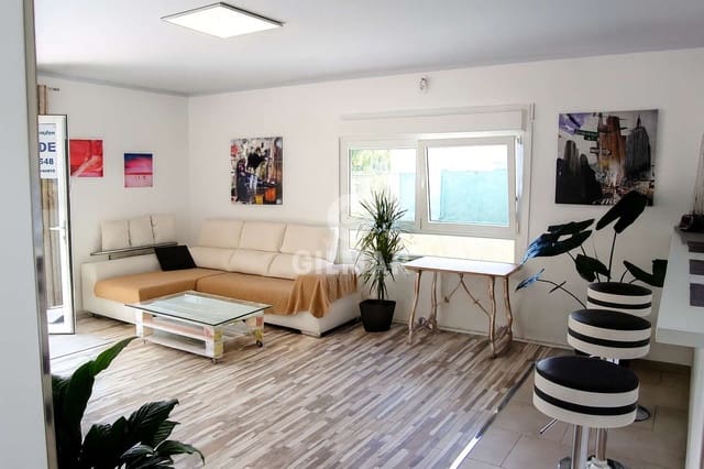 2 slaapkamer Villa te koop in Puerto de la Cruz met garage - € 580.000 (Ref: 9206053)