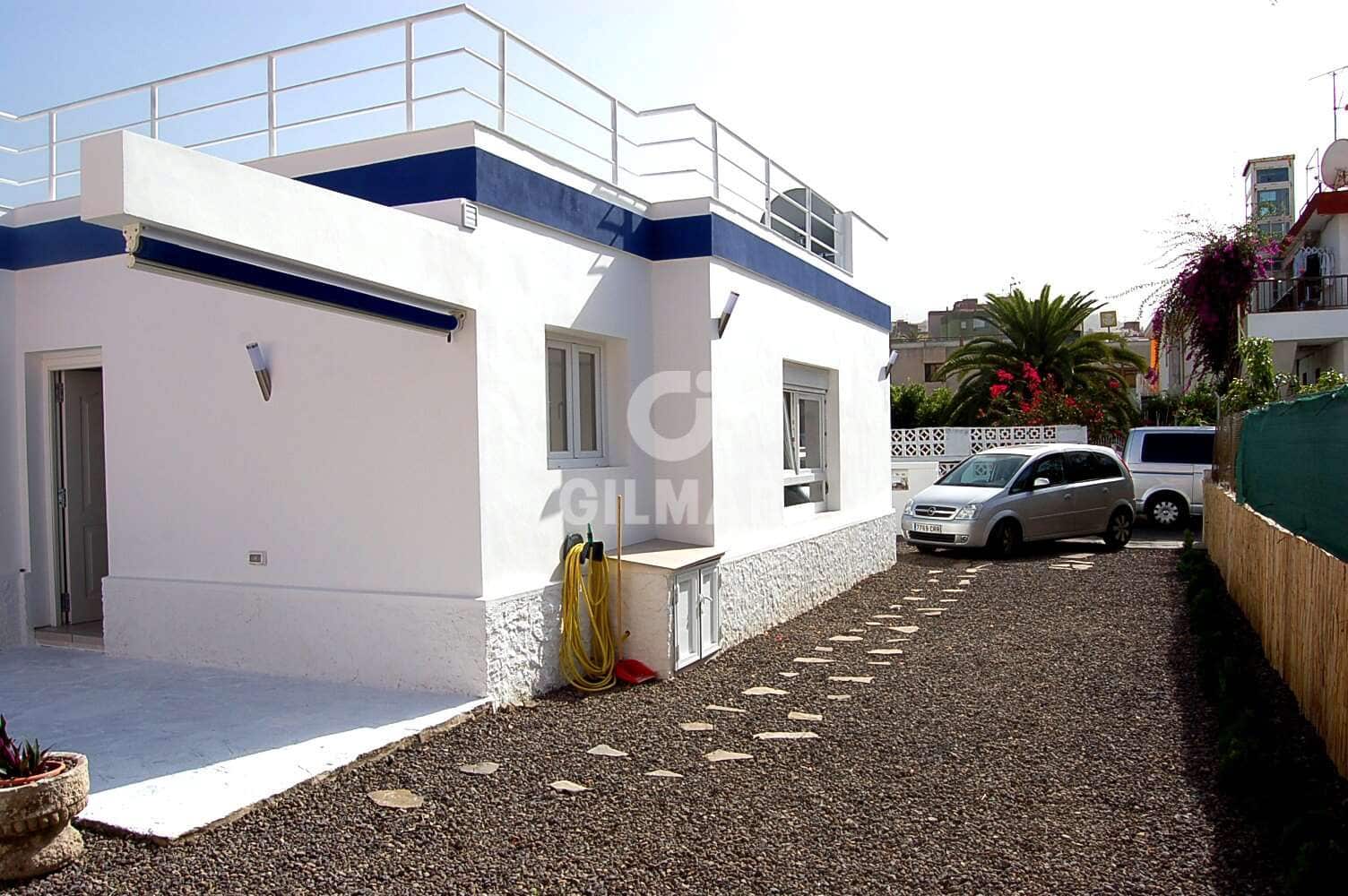 2 slaapkamer Villa te koop in Puerto de la Cruz met garage - € 580.000 (Ref: 9206053)