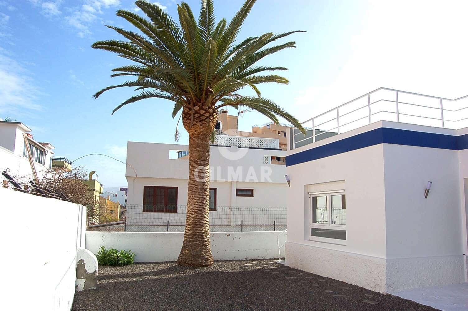 2 slaapkamer Villa te koop in Puerto de la Cruz met garage - € 580.000 (Ref: 9206053)