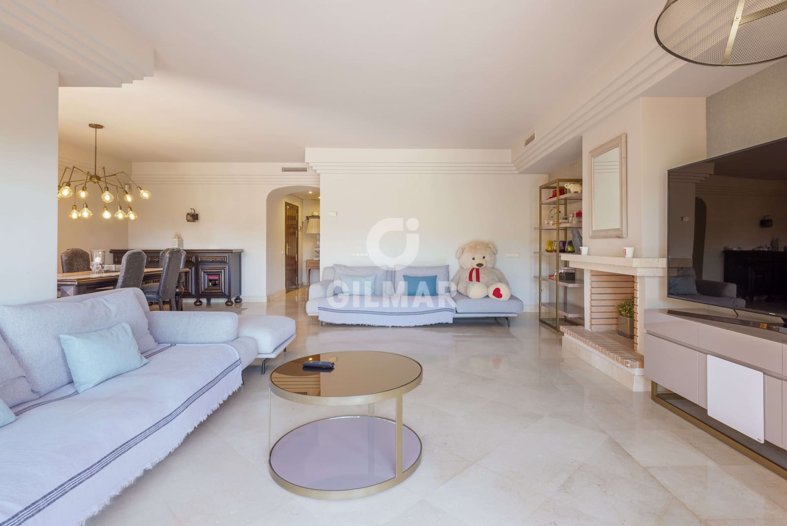 3 soverom Leilighet til salgs i Nueva Andalucia med svømmebasseng garasje - € 1 170 000 (Ref: 9206055)