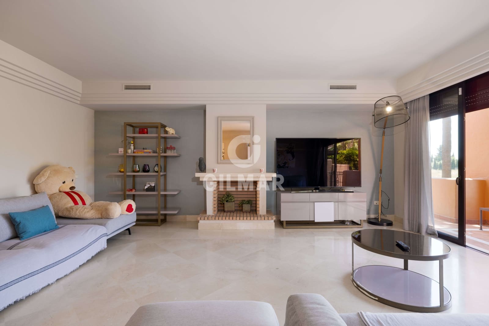 3 soverom Leilighet til salgs i Nueva Andalucia med svømmebasseng garasje - € 1 170 000 (Ref: 9206055)