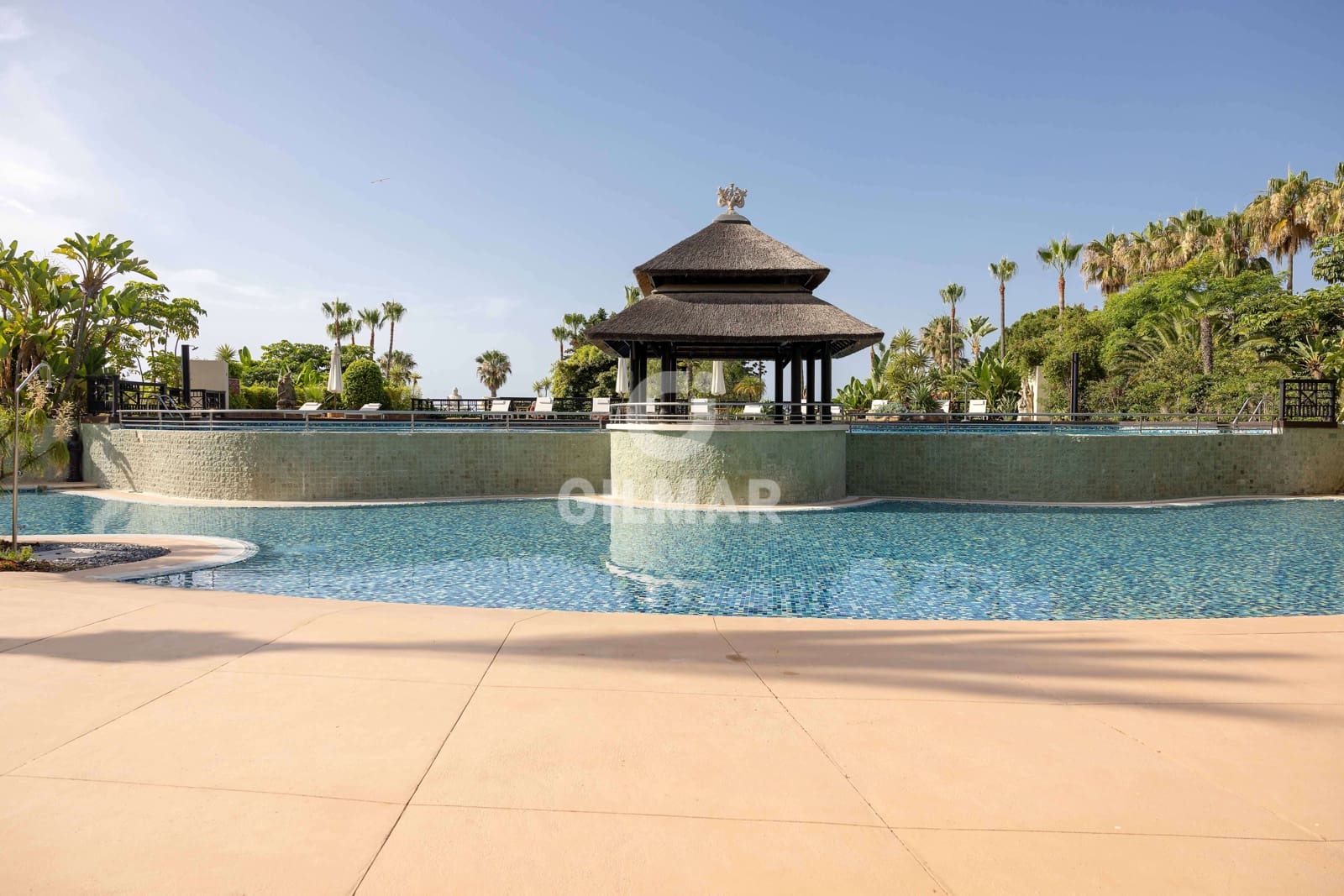 3 sypialnia Mieszkanie na sprzedaż w Puerto Banus z basenem garażem - 6 900 000 € (Ref: 9206058)