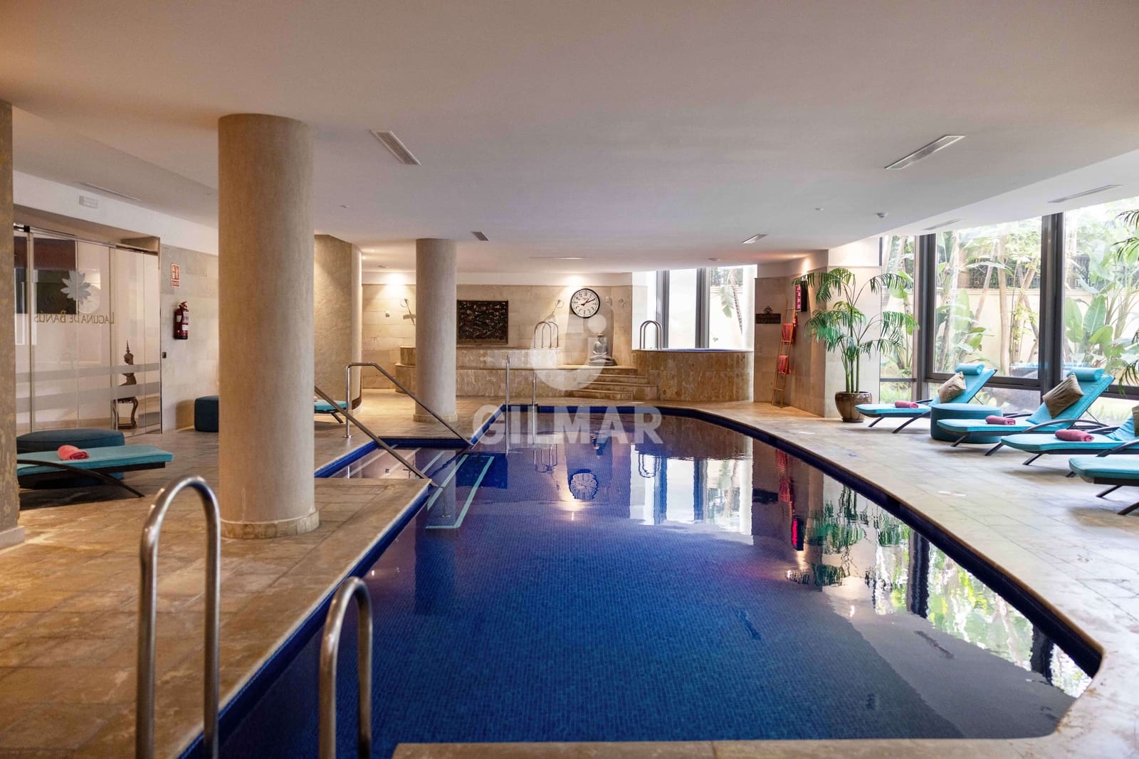 3 sypialnia Mieszkanie na sprzedaż w Puerto Banus z basenem garażem - 6 900 000 € (Ref: 9206058)