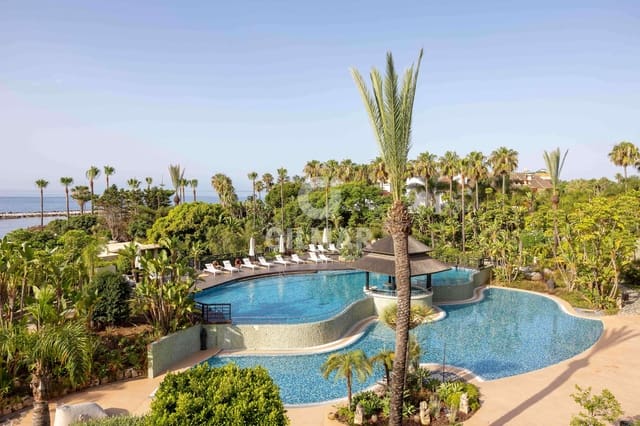 3 sypialnia Mieszkanie na sprzedaż w Puerto Banus, Marbella z basenem garażem - 6 900 000 € (Ref: 9206058)