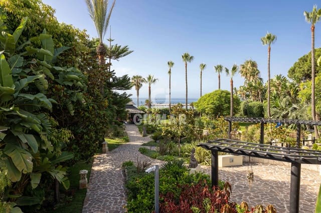 3 sypialnia Mieszkanie na sprzedaż w Puerto Banus, Marbella z basenem garażem - 6 900 000 € (Ref: 9206058)