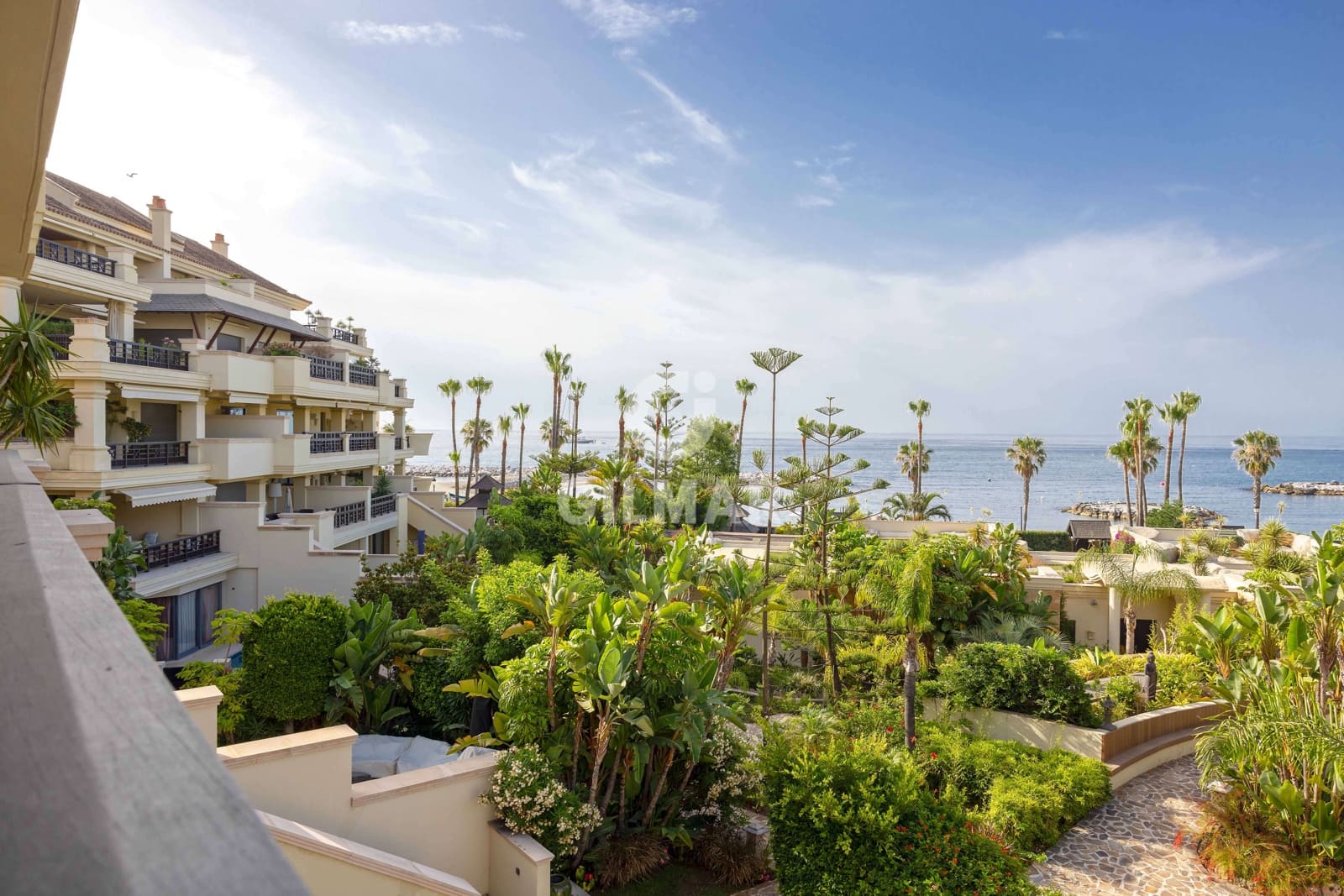 3 sypialnia Mieszkanie na sprzedaż w Puerto Banus z basenem garażem - 6 900 000 € (Ref: 9206058)