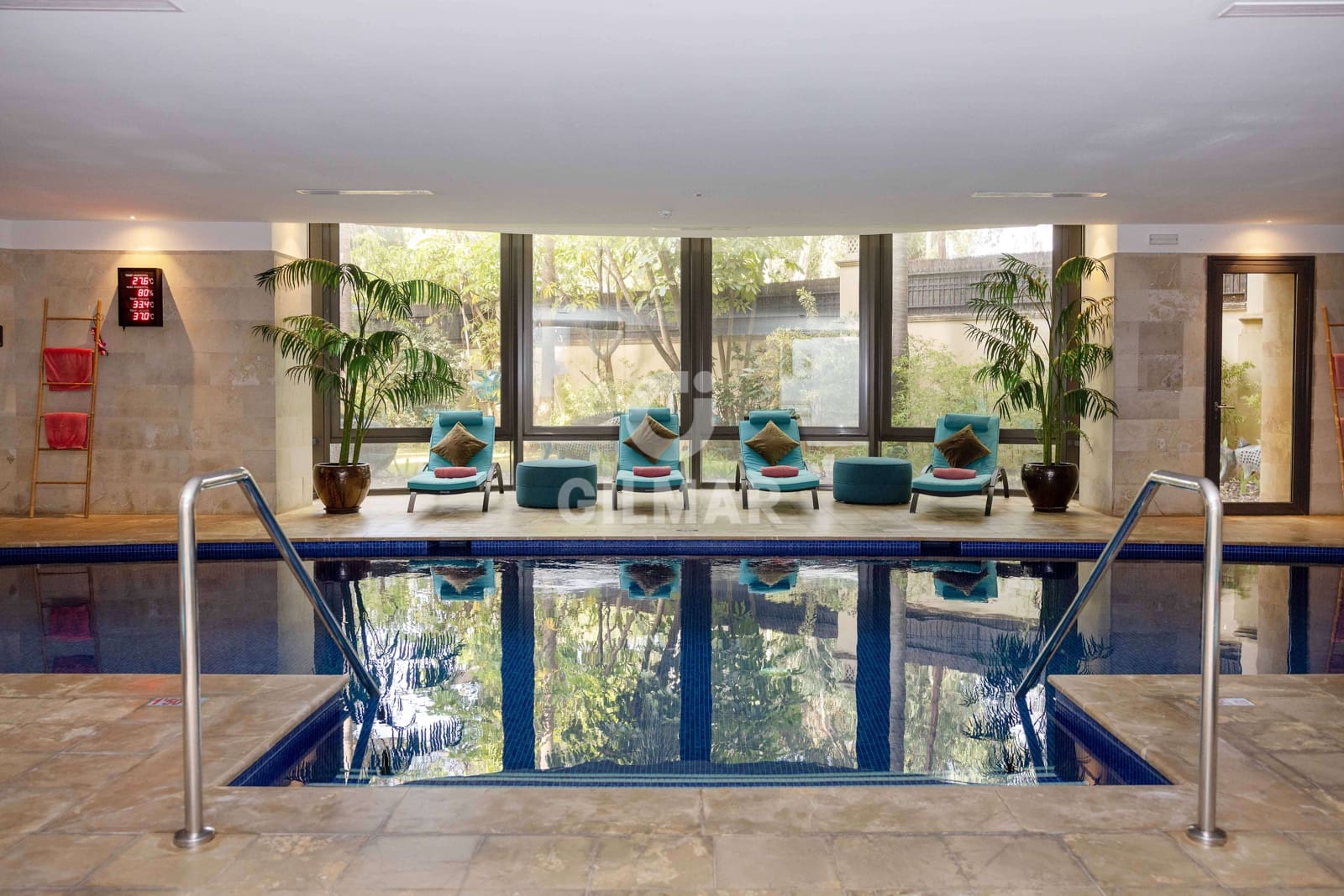 3 sypialnia Mieszkanie na sprzedaż w Puerto Banus z basenem garażem - 6 900 000 € (Ref: 9206058)