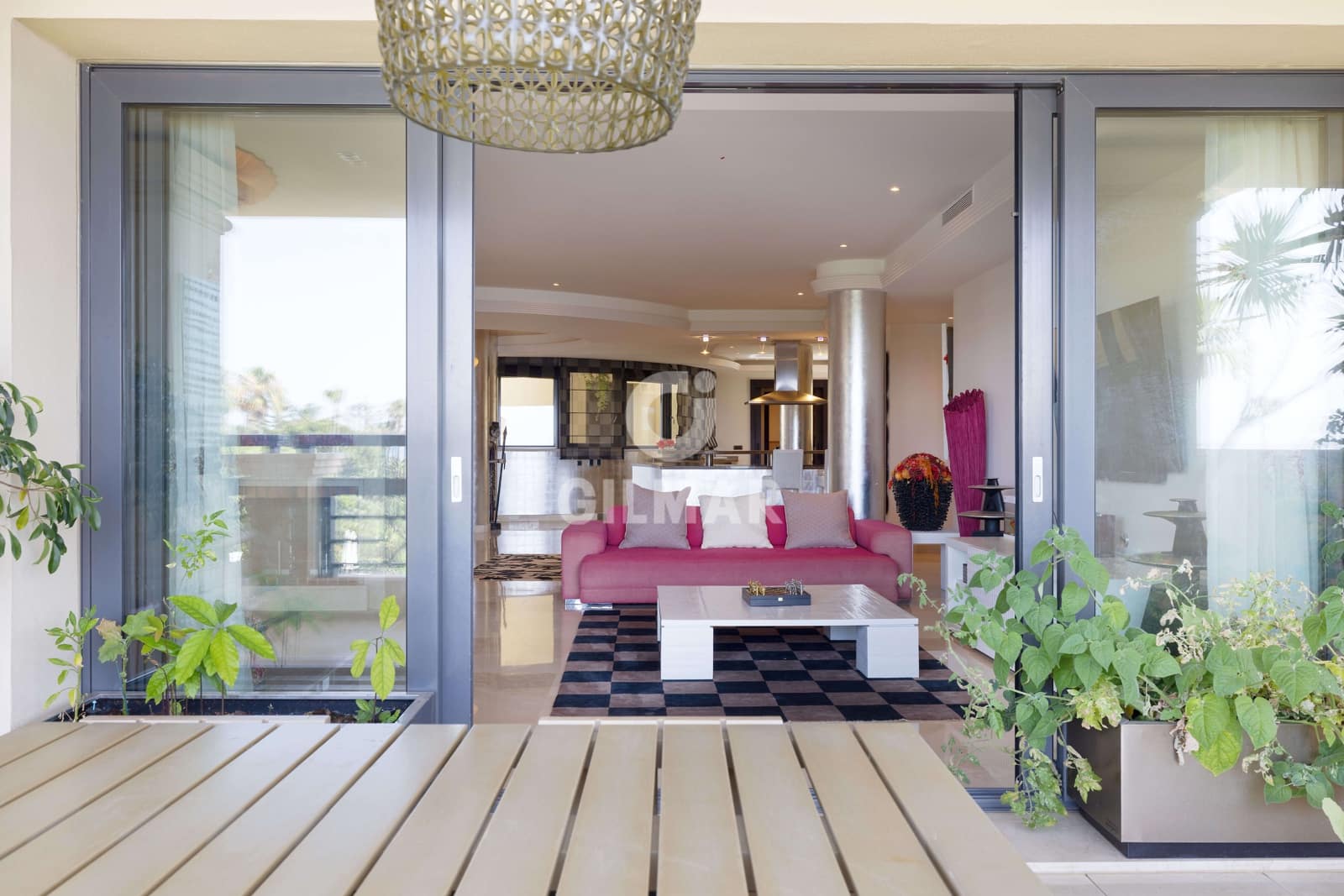 3 sypialnia Mieszkanie na sprzedaż w Puerto Banus z basenem garażem - 6 900 000 € (Ref: 9206058)