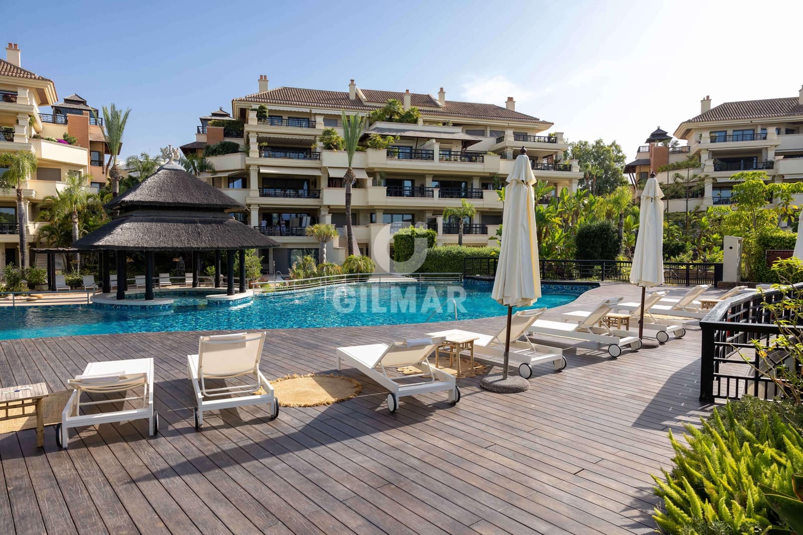 3 sypialnia Mieszkanie na sprzedaż w Puerto Banus z basenem garażem - 6 900 000 € (Ref: 9206058)