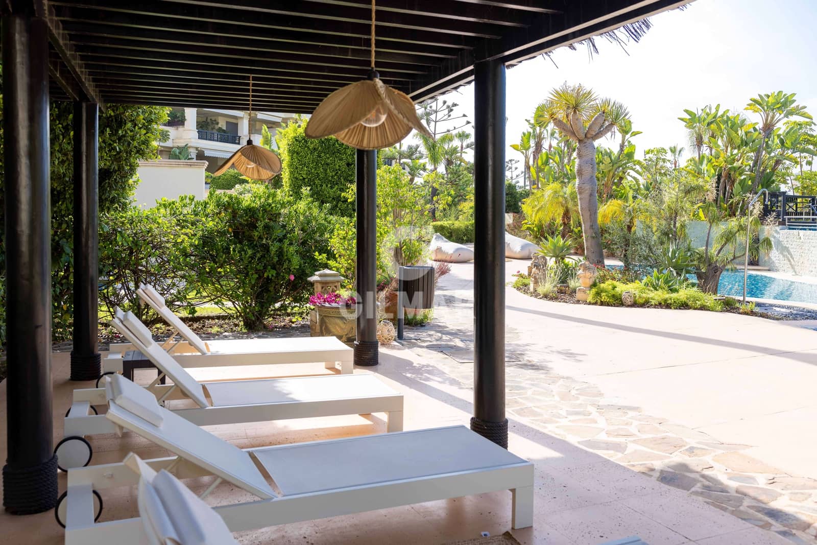 3 sypialnia Mieszkanie na sprzedaż w Puerto Banus z basenem garażem - 6 900 000 € (Ref: 9206058)