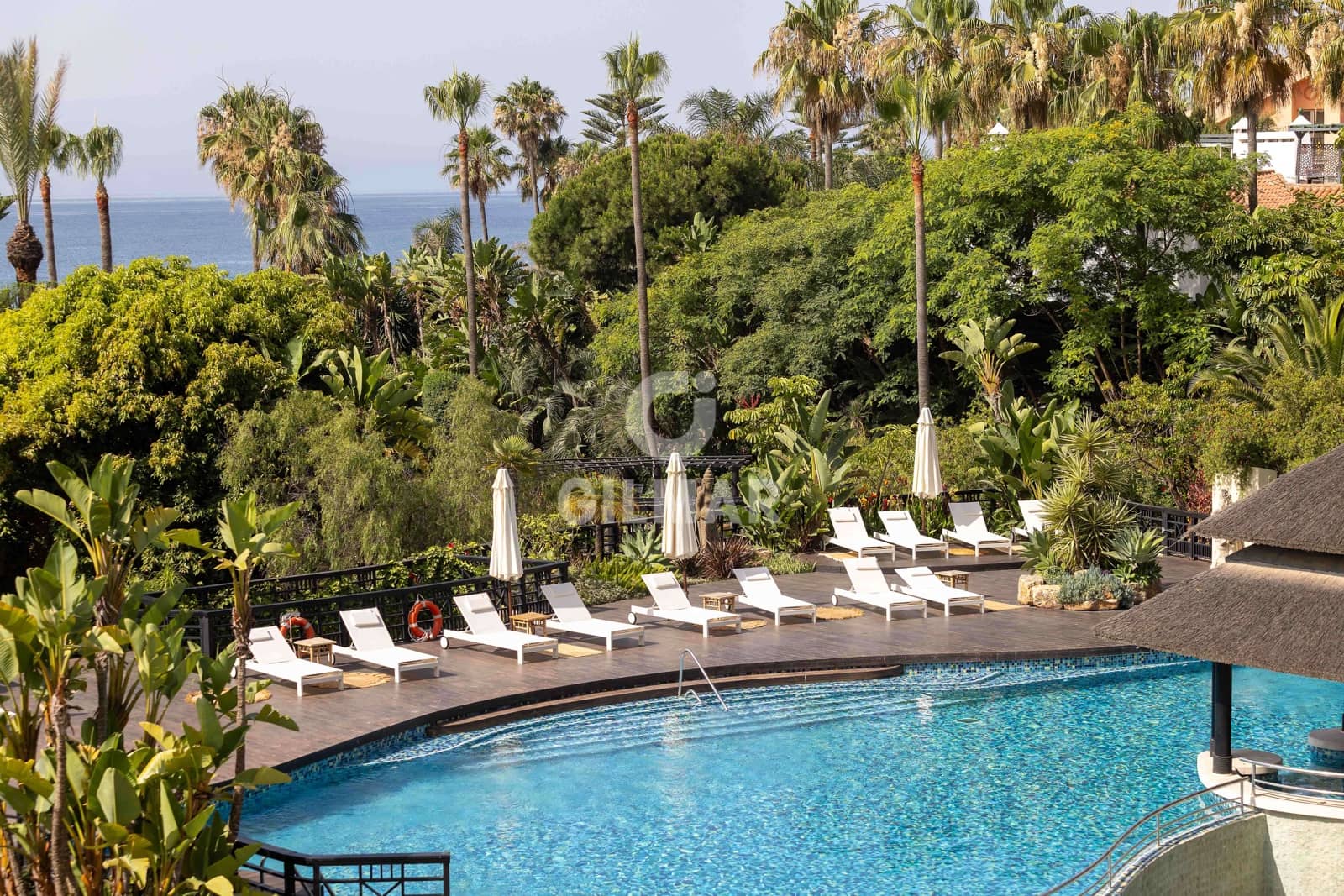 3 sypialnia Mieszkanie na sprzedaż w Puerto Banus z basenem garażem - 6 900 000 € (Ref: 9206058)