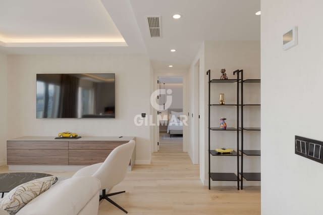 Ático de 4 habitaciones en Rodeo Alto - Guadaiza - La Campana, Marbella en venta con piscina garaje - 1.690.000 € (Ref: 9206062)