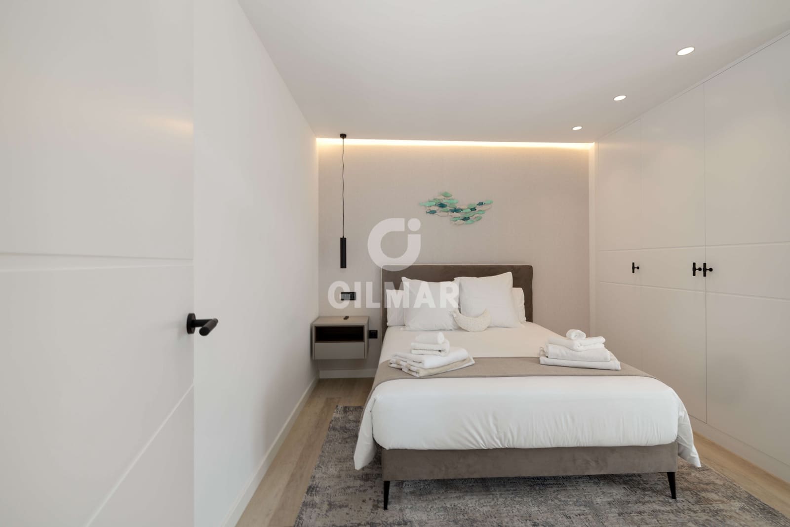 Ático de 4 habitaciones en Nueva Andalucia en venta con piscina garaje - 1.690.000 € (Ref: 9206062)