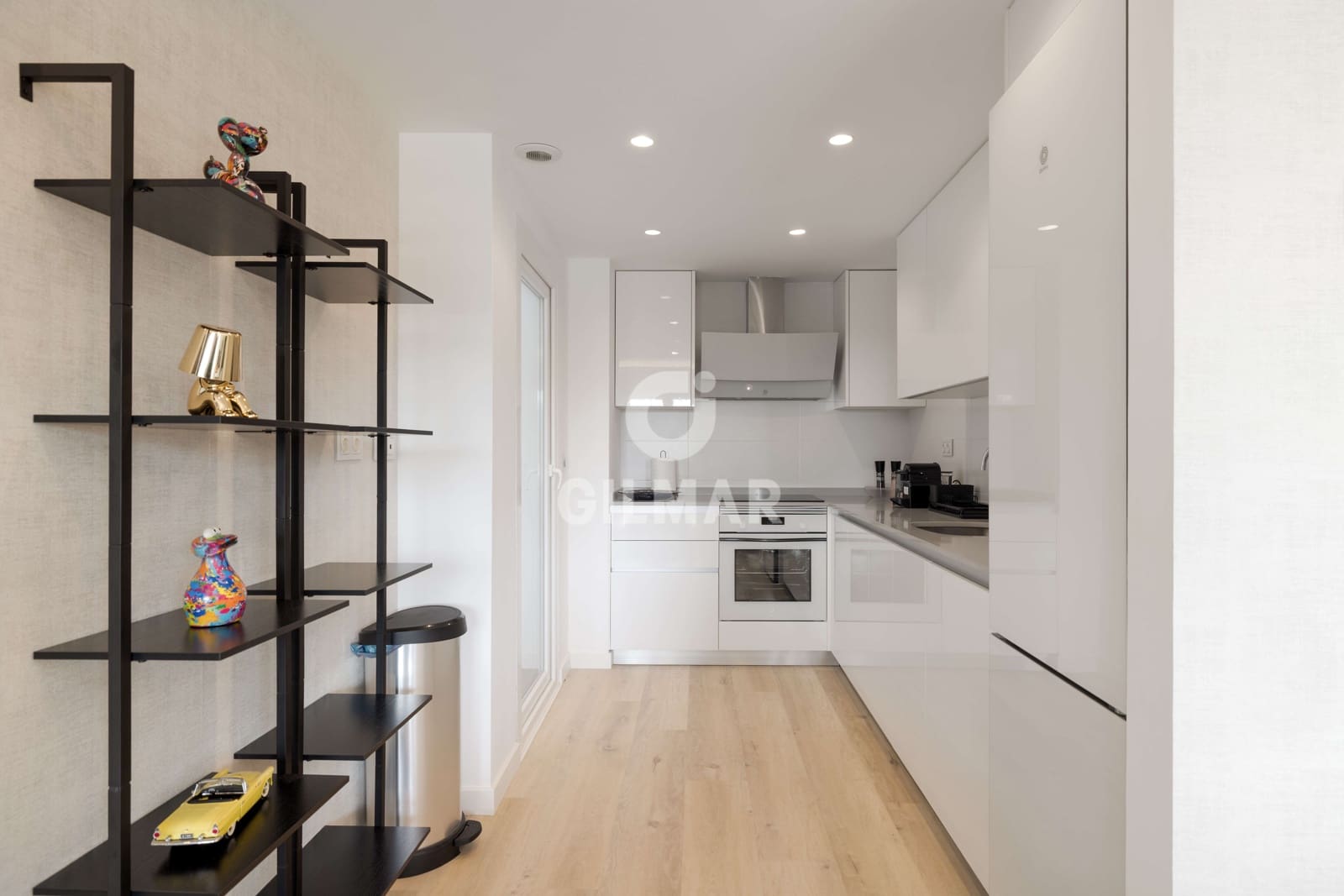 Ático de 4 habitaciones en Nueva Andalucia en venta con piscina garaje - 1.690.000 € (Ref: 9206062)