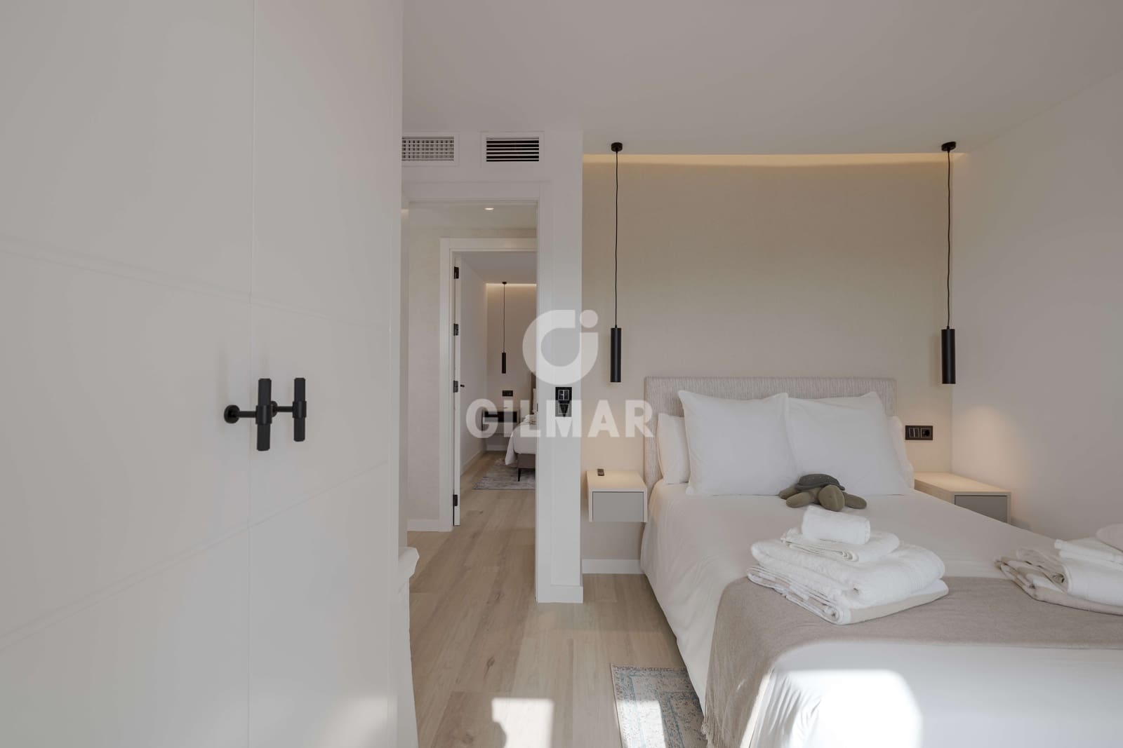 Ático de 4 habitaciones en Nueva Andalucia en venta con piscina garaje - 1.690.000 € (Ref: 9206062)