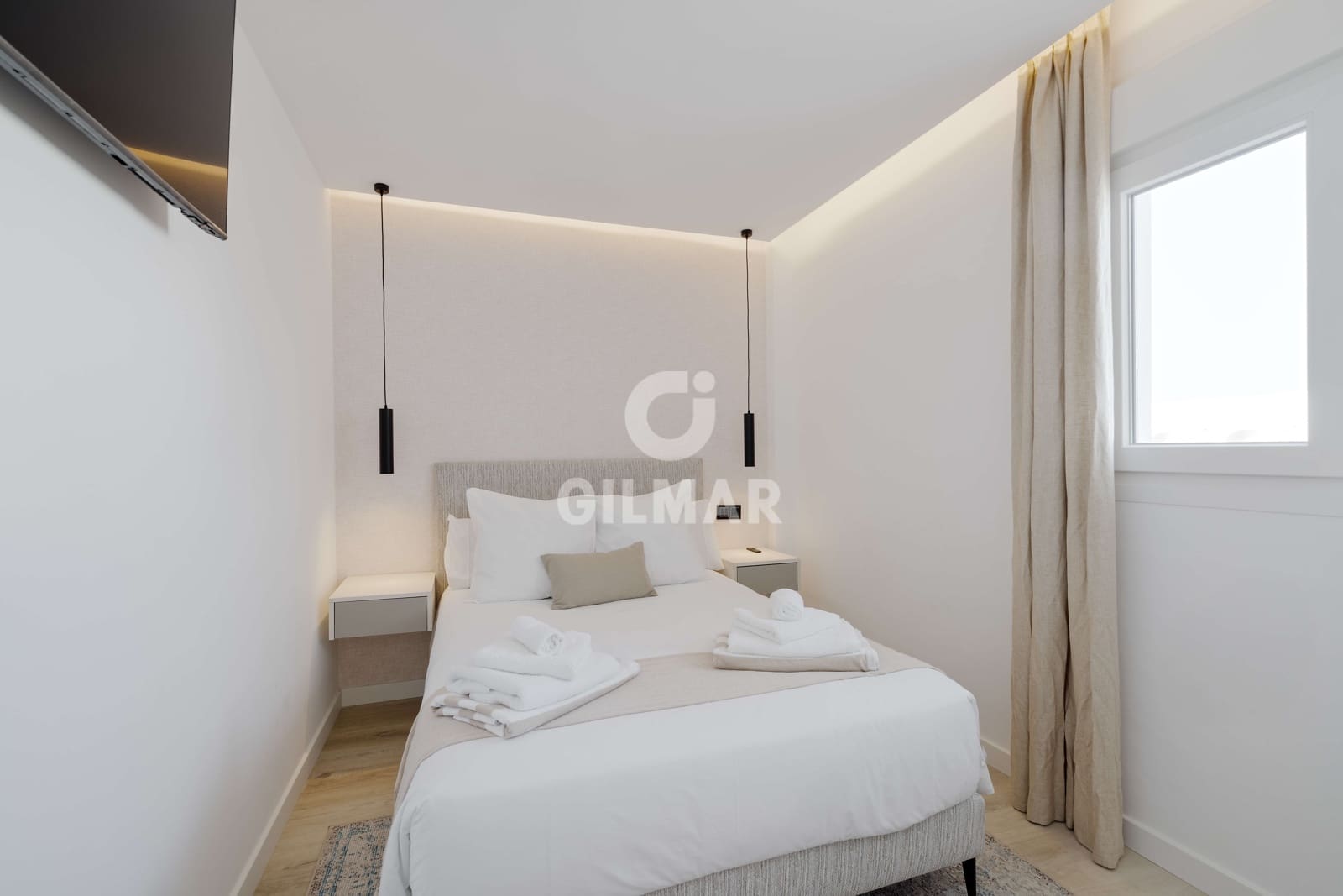 Ático de 4 habitaciones en Nueva Andalucia en venta con piscina garaje - 1.690.000 € (Ref: 9206062)