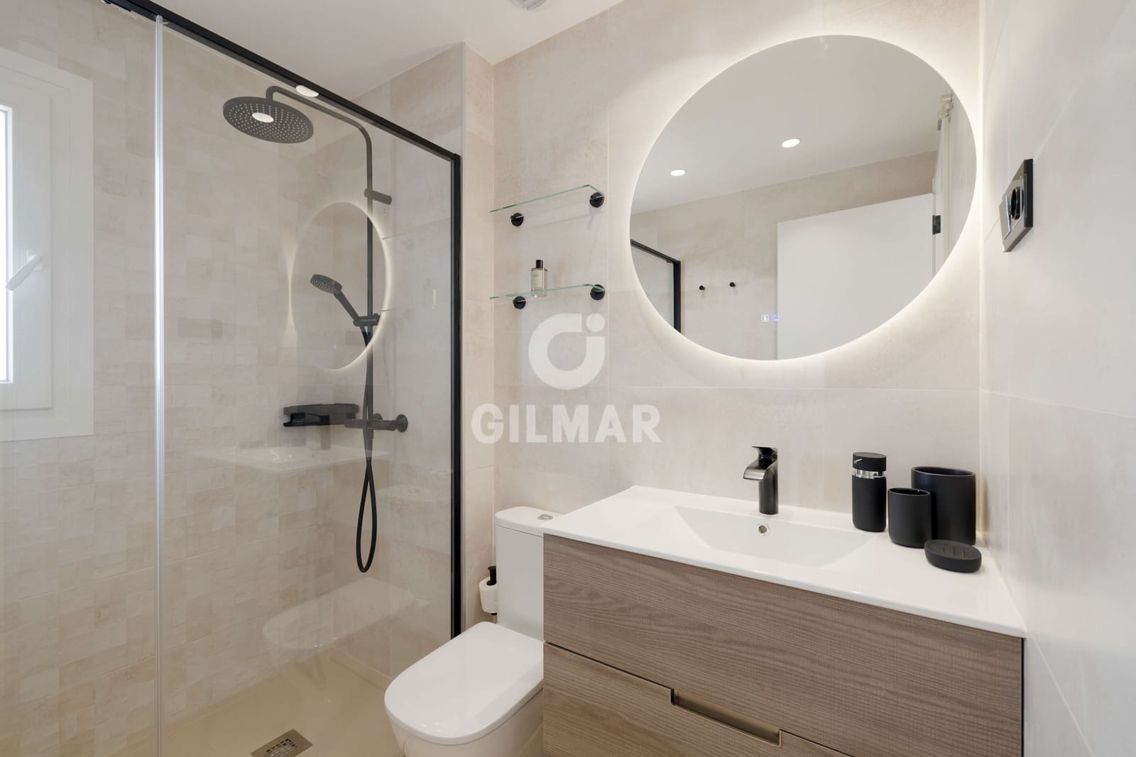 Ático de 4 habitaciones en Nueva Andalucia en venta con piscina garaje - 1.690.000 € (Ref: 9206062)