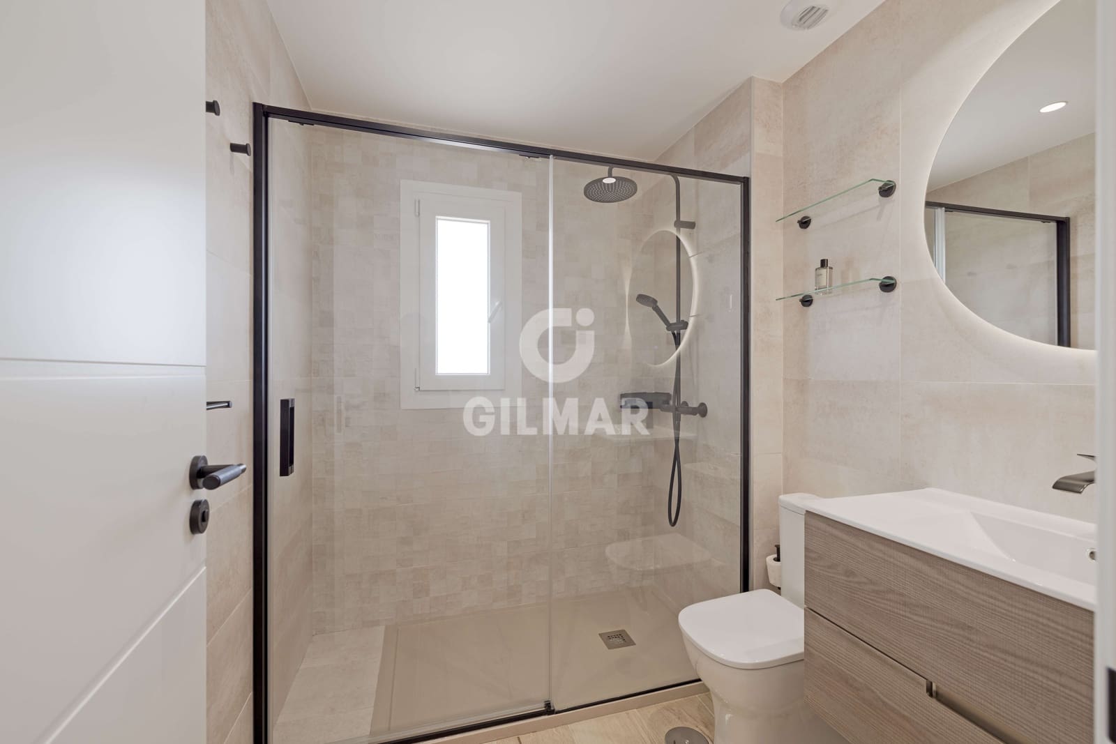 Ático de 4 habitaciones en Nueva Andalucia en venta con piscina garaje - 1.690.000 € (Ref: 9206062)