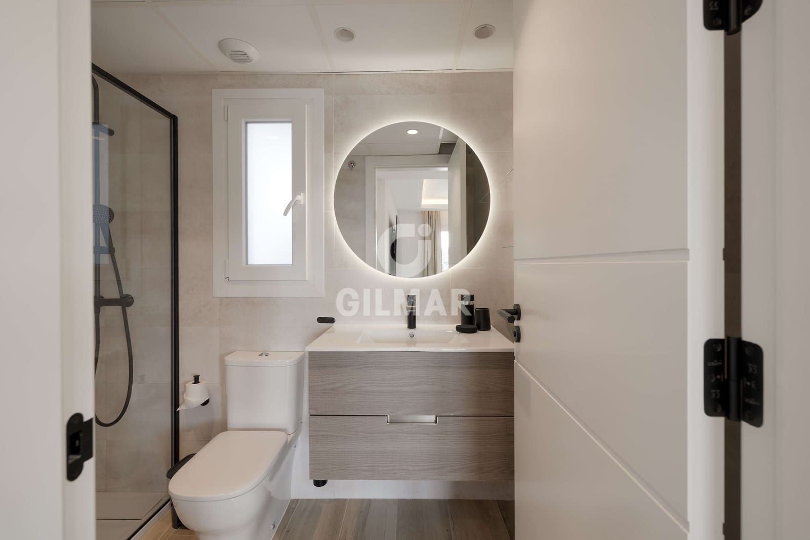 Ático de 4 habitaciones en Nueva Andalucia en venta con piscina garaje - 1.690.000 € (Ref: 9206062)