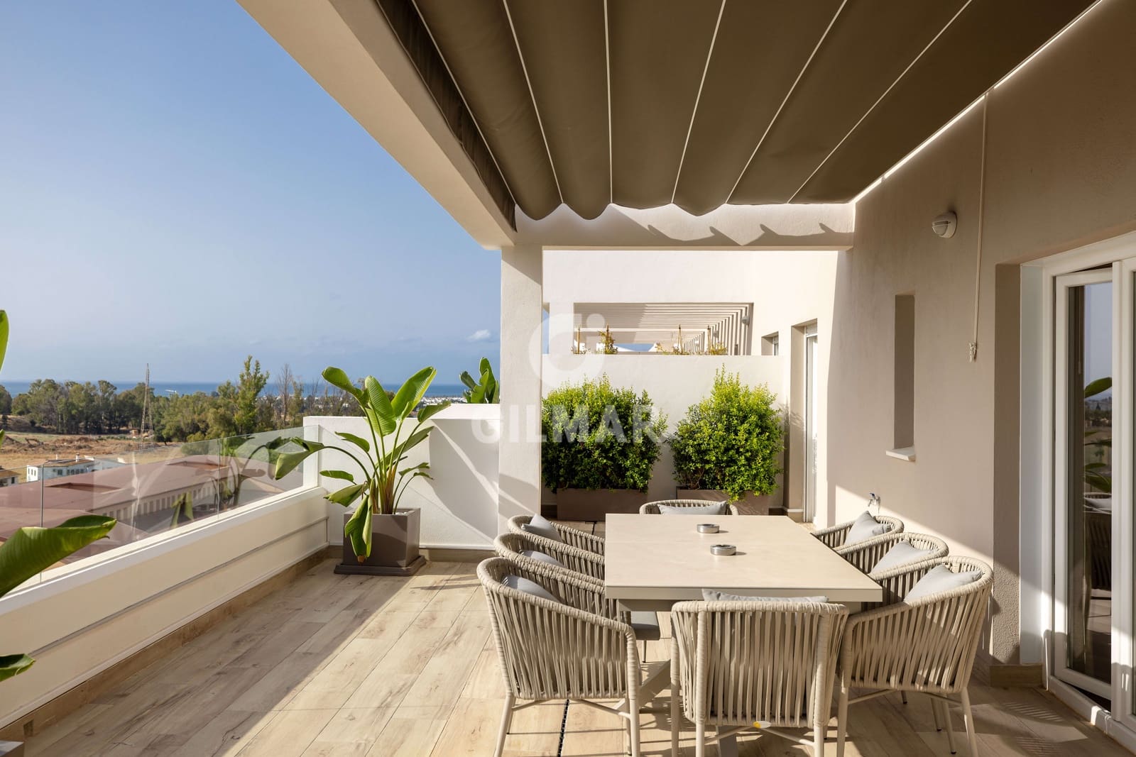 Ático de 4 habitaciones en Nueva Andalucia en venta con piscina garaje - 1.690.000 € (Ref: 9206062)