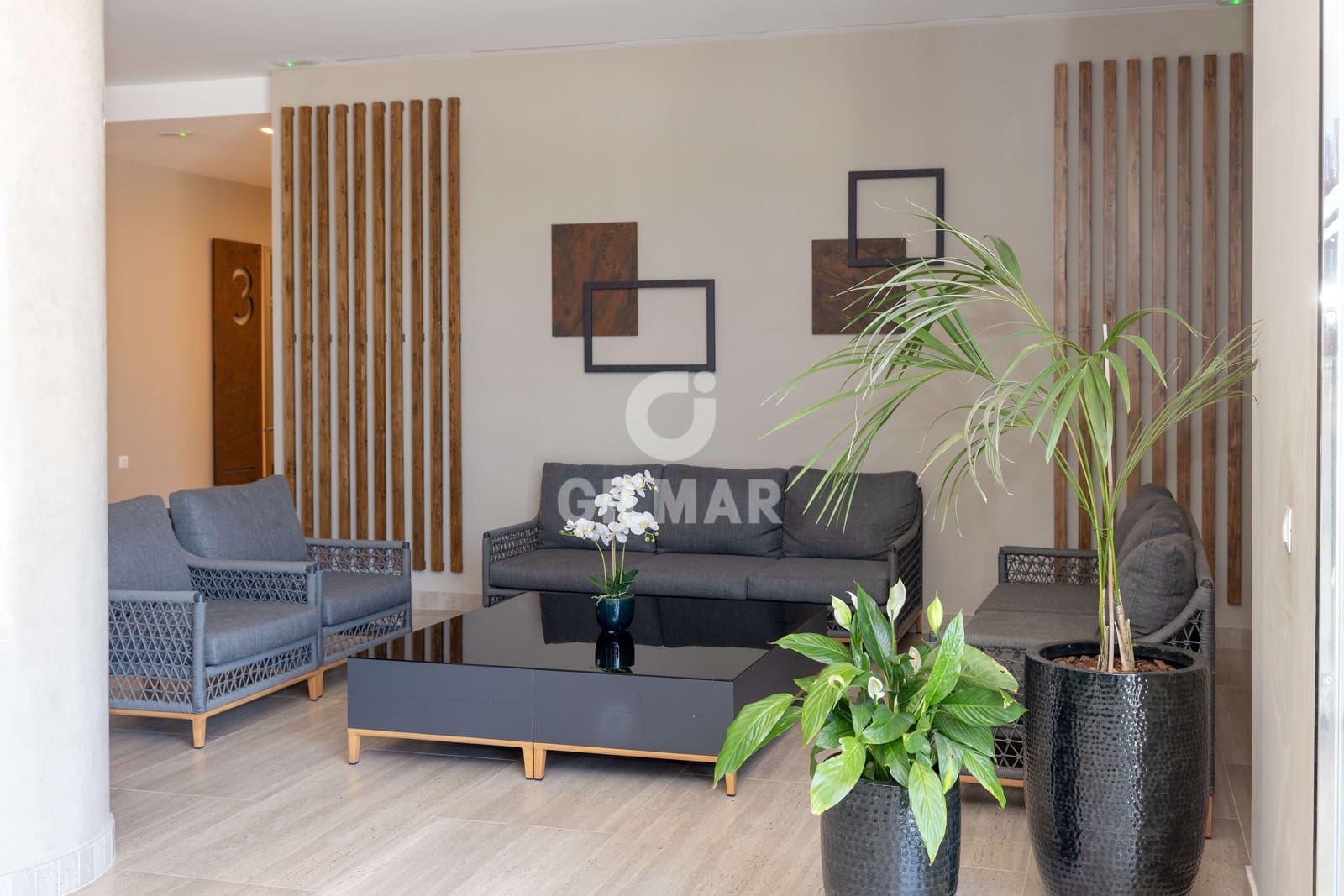 Ático de 4 habitaciones en Nueva Andalucia en venta con piscina garaje - 1.690.000 € (Ref: 9206062)